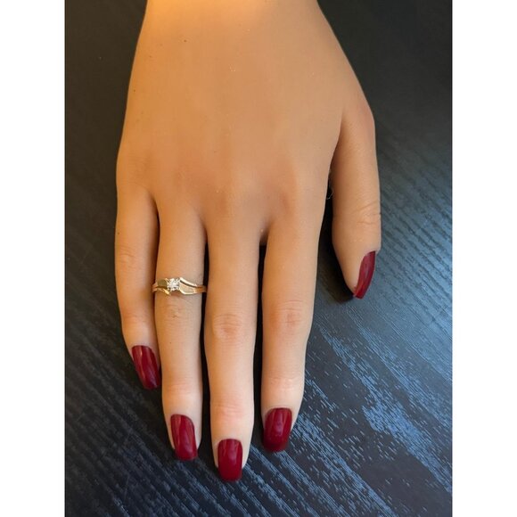 10K Gold Single Diamond Band Ring - Picture 9 of 10